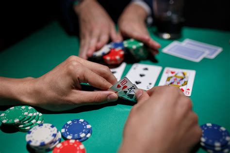 Como Jugar Al Poker Online Con Dinheiro