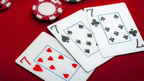 Poker Brelan Vs Suite